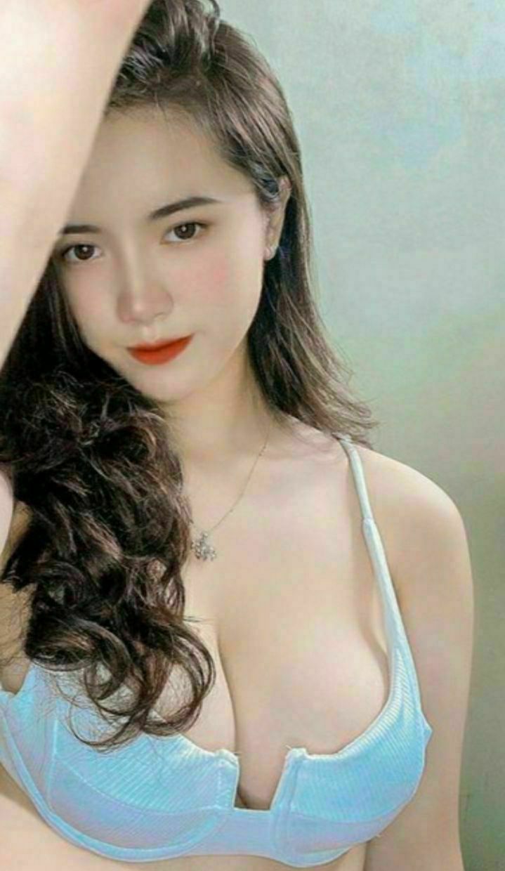 Rủ nhỏ lớp trưởng dâm ngầm đến nhà bú chim